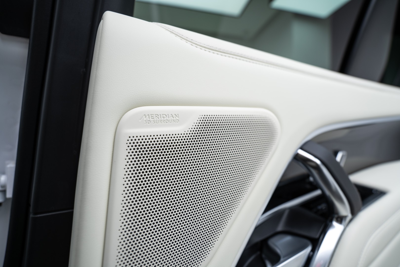 2025 RANGE ROVER P400 HSE | MAIN DEALER WARRANTY 5 YEARS